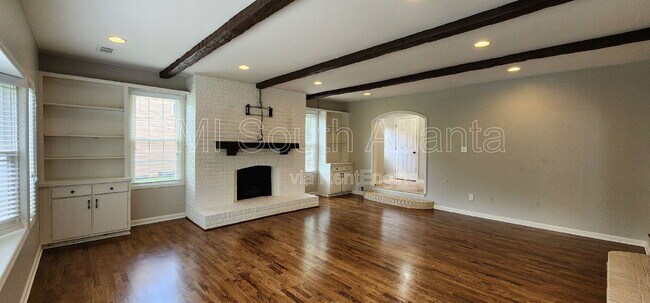 Building Photo - 40 Pheasant Dr SE