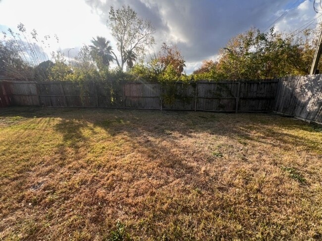 Building Photo - 2146 Minnesota St