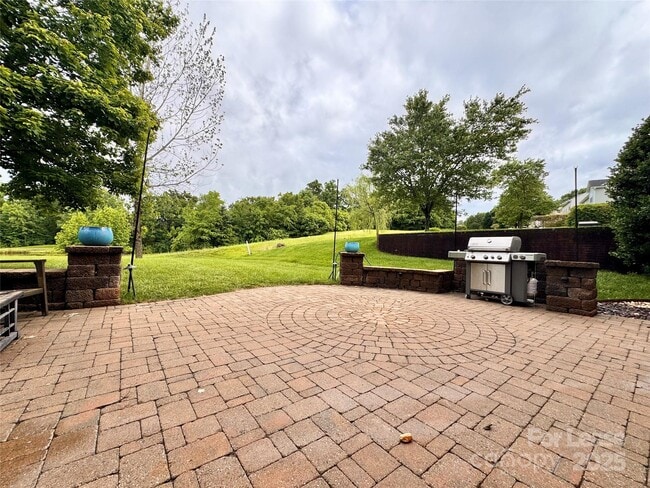 Building Photo - 10031 Glenburn Ln