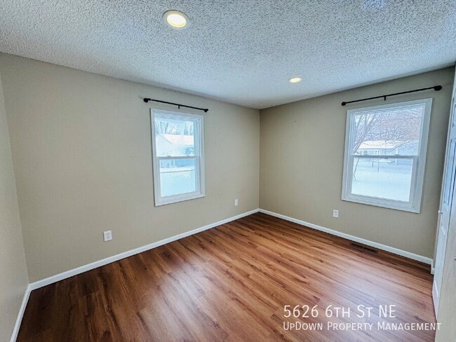 Building Photo - 5626 6th St NE