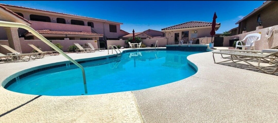 Community pool - 2095 Mesquite Ave