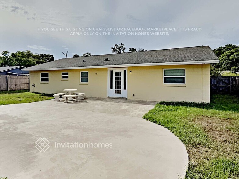 Building Photo - 7418 Antietam Ct E