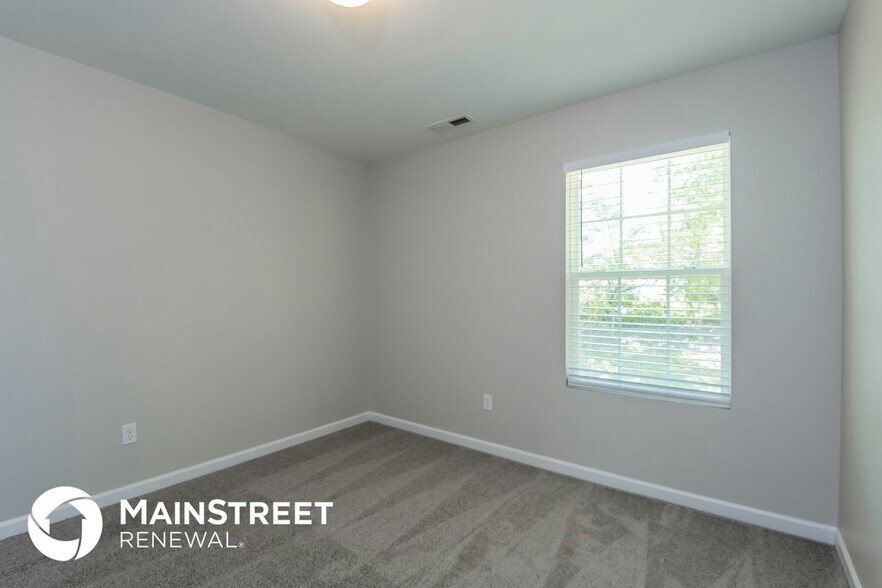 Building Photo - 3377 Tinley Park Dr