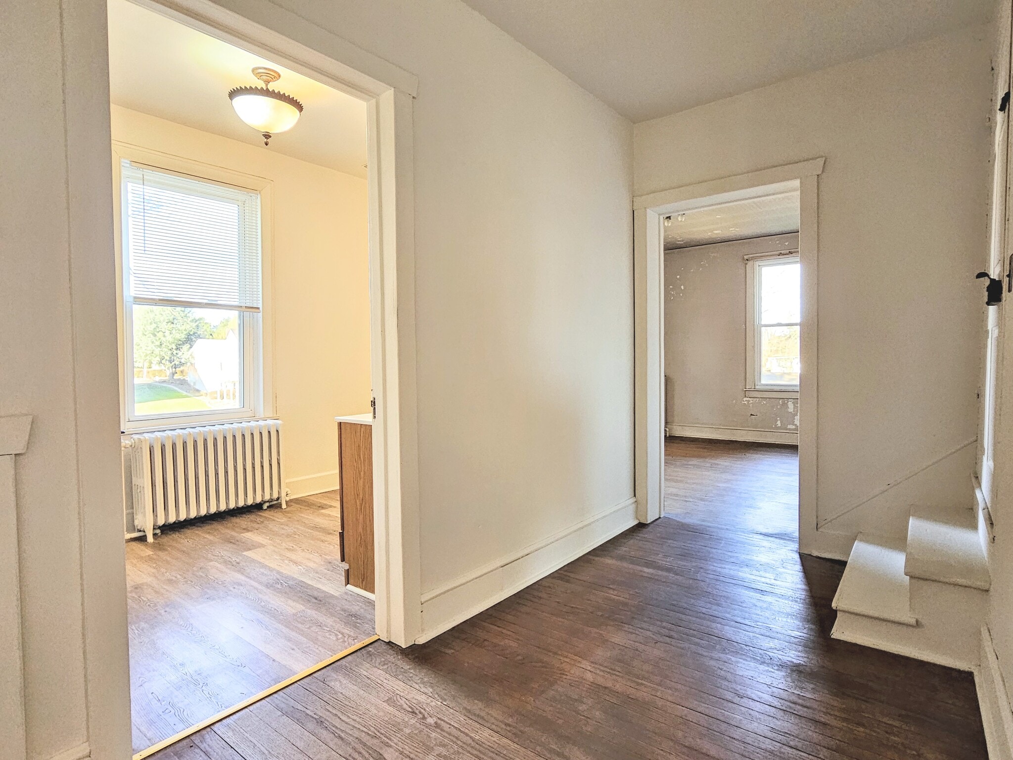 Building Photo - 461 W Main Ave