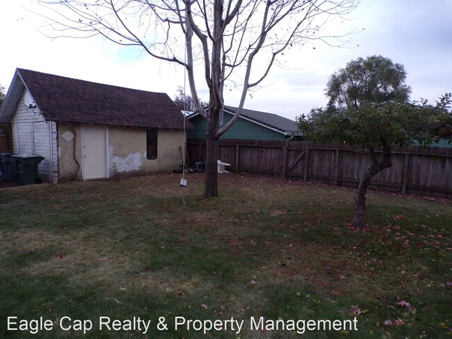 Building Photo - 2 br, 1 bath House - 1214 Y Ave.