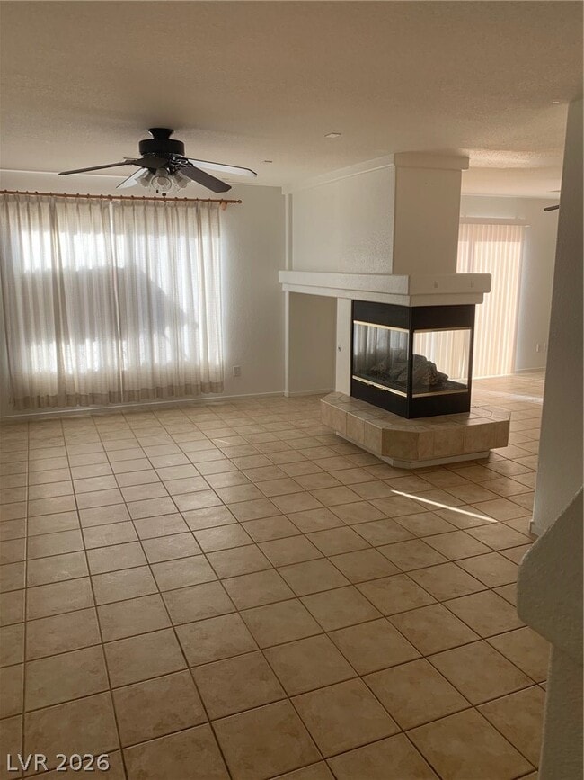 Building Photo - 7575 Aurora Glow St