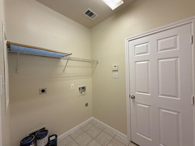 Building Photo - 1702 Bonnyton Ln