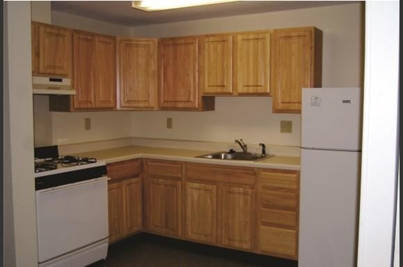 Building Photo - 55 E Cypress St