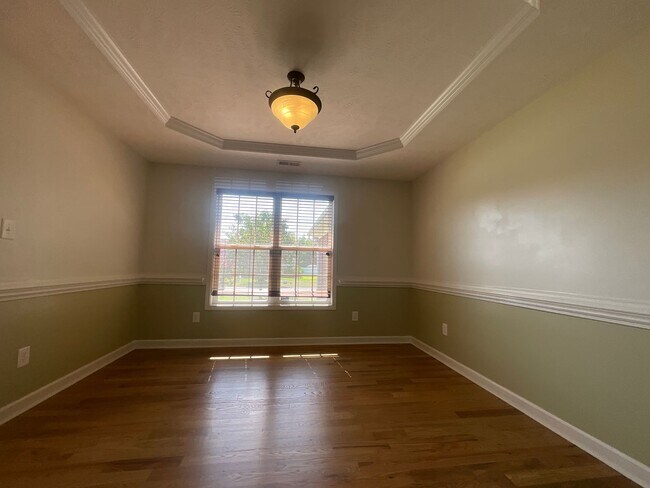 Building Photo - 404 Windover Dr