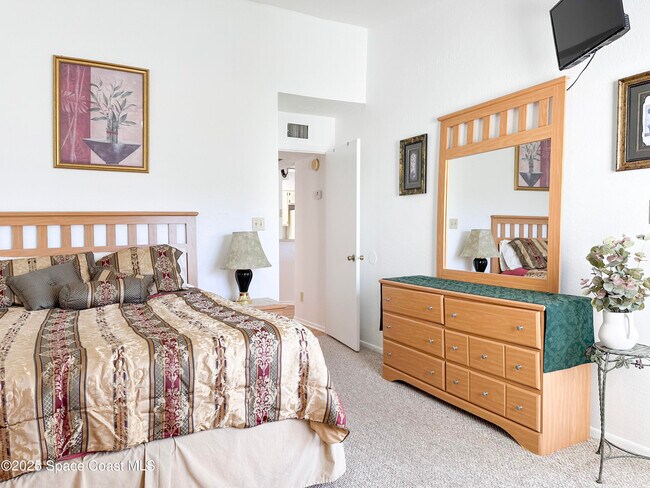 Building Photo - 1900 Brittany Dr