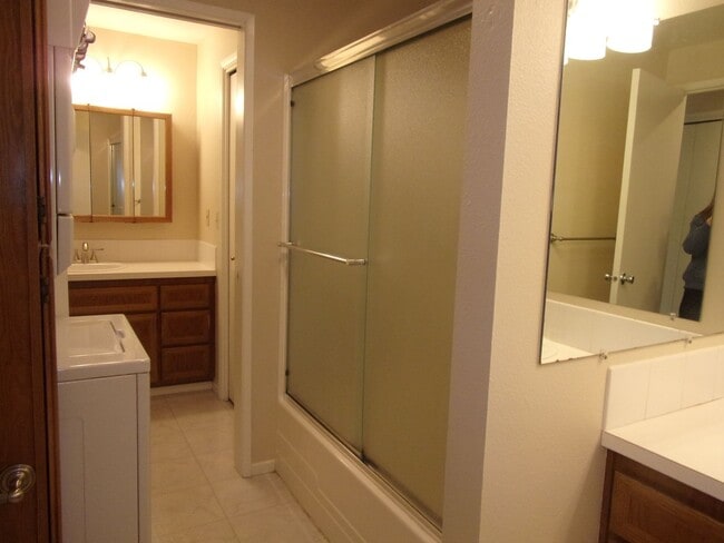 Building Photo - 2500 NW Princess St