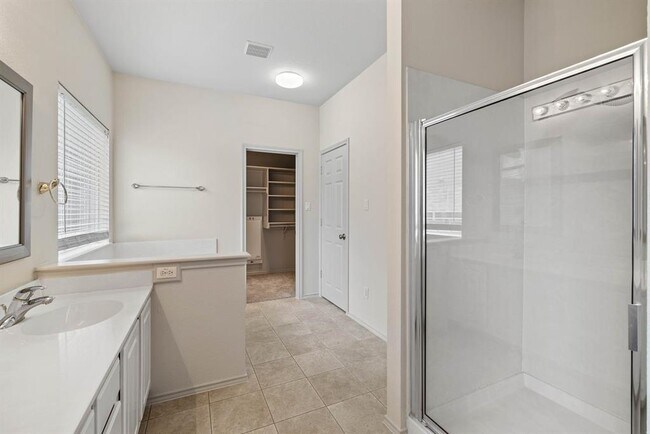 Building Photo - 14444 Lilley Brook Cove