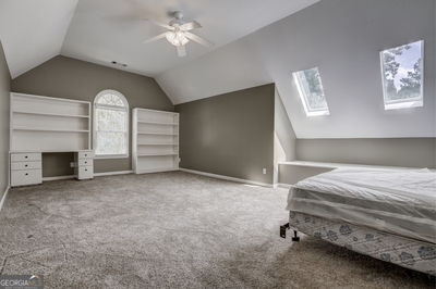 Building Photo - 9485 Nesbit Lakes Dr