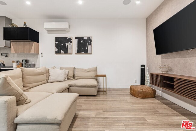 Building Photo - 22747 Erwin St