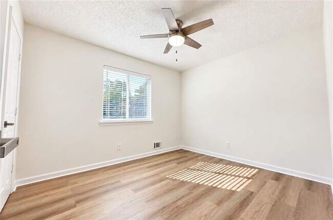 Building Photo - 1659 Almand Creek Dr SW