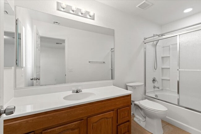 Building Photo - Open Floor Plan 3 Bd, 2.5 Bths, 2-Car Garage with Balcony