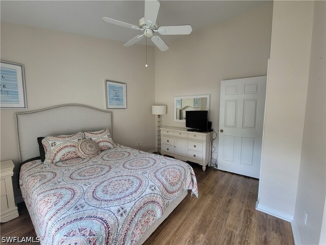 Building Photo - 4950 Deerfield Way