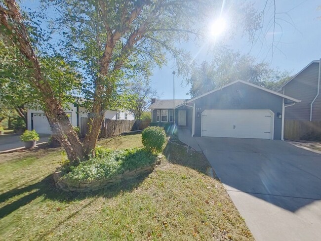 Primary Photo - 3 Bedroom Home