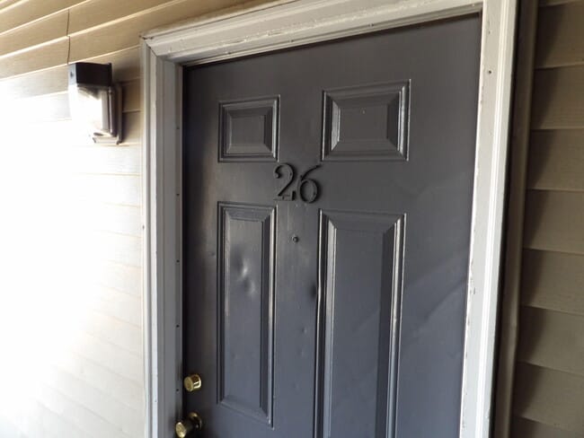 Building Photo - 35 Ashwood Ct