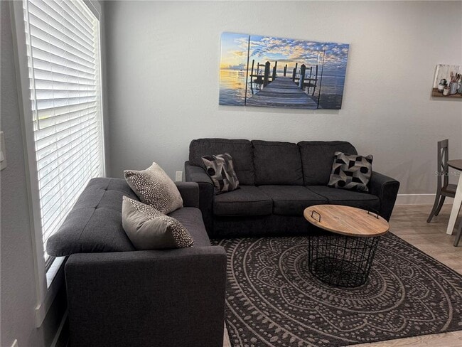 Building Photo - 2280 San Vital Dr