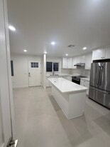 Building Photo - 9685 Blake Ave