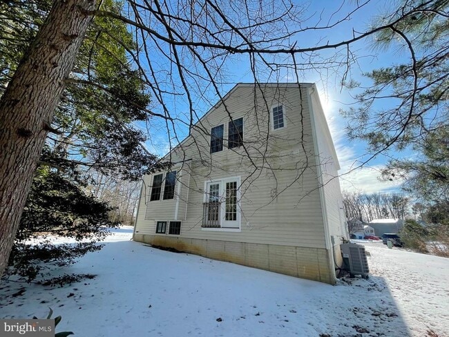 Building Photo - 45586 Curley Ct