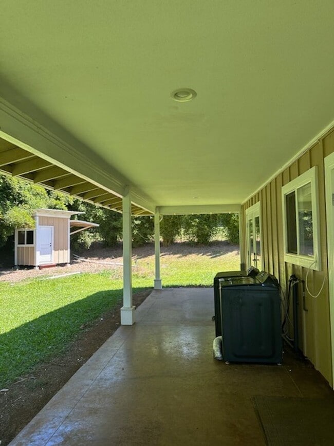 Building Photo - 57 Awalau Rd