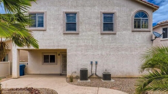 Building Photo - 1115 Aldenwood Ave
