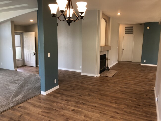 Building Photo - Beautiful and Convenient Turner Location!