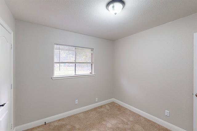 Building Photo - 3842 Commonwealth Dr