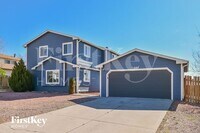 Building Photo - 2213 Moccassin Dr