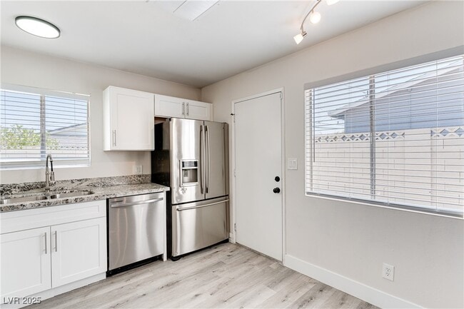 Building Photo - 1516 Saylor Way
