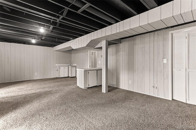 Building Photo - 5317 Fairway Ln