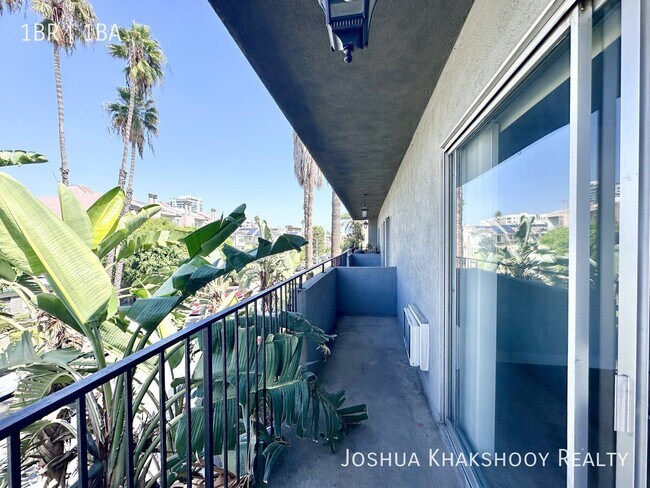 Building Photo - 6534 La Mirada Ave