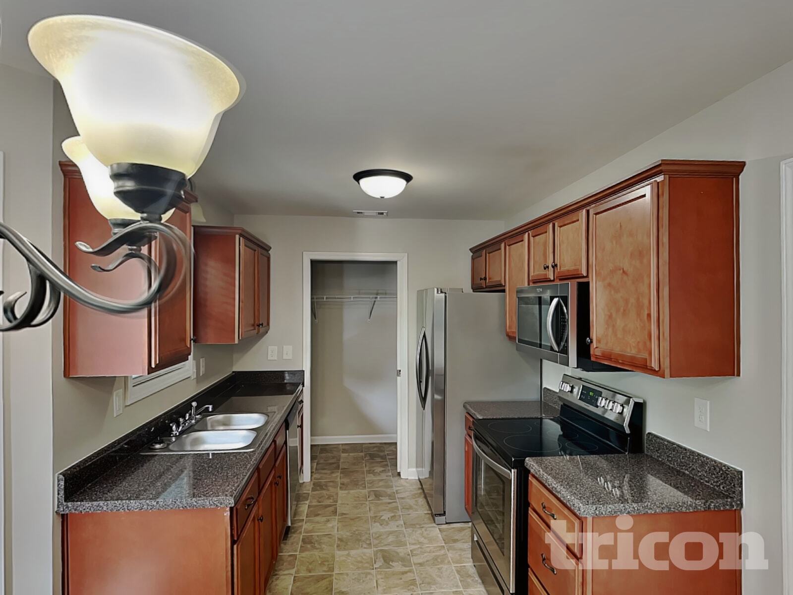 Building Photo - 94 Jackson Farms Dr