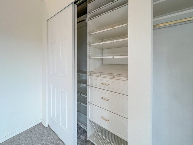 Building Photo - 2bd/1ba Seattle House