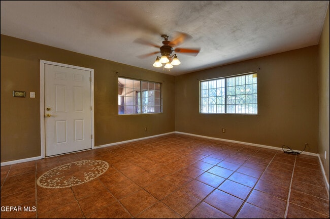 Building Photo - 528 Liahona Dr