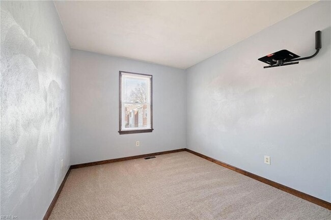 Building Photo - 5496 Lynbrook Landing