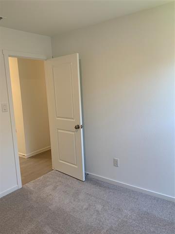 Building Photo - 1724 Crossbill St