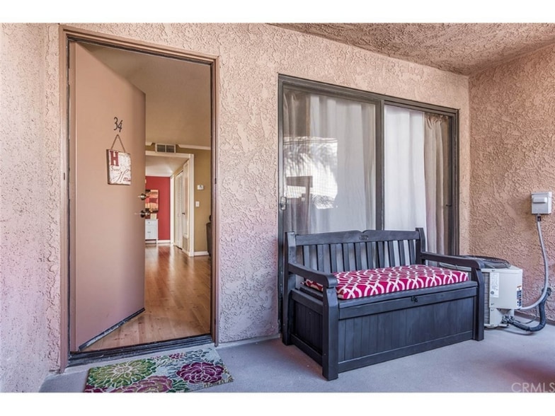 Building Photo - 4151 Hathaway Ave