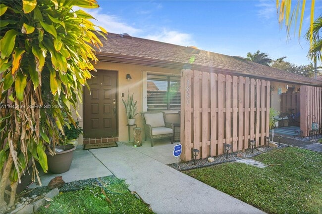 Building Photo - 4880 SW 64th Ave