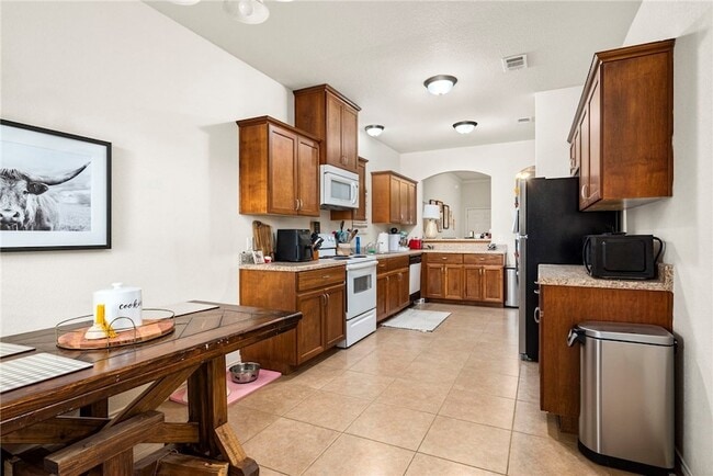 Building Photo - 4451 Reveille Rd