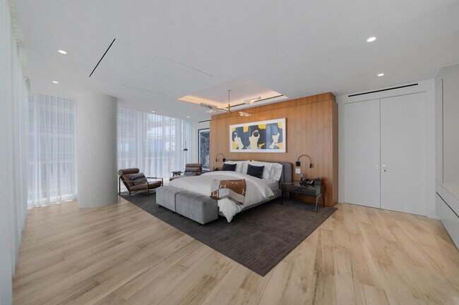 Building Photo - 9001 Collins Ave