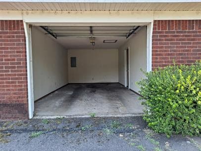 Building Photo - 313 McKennon Ct