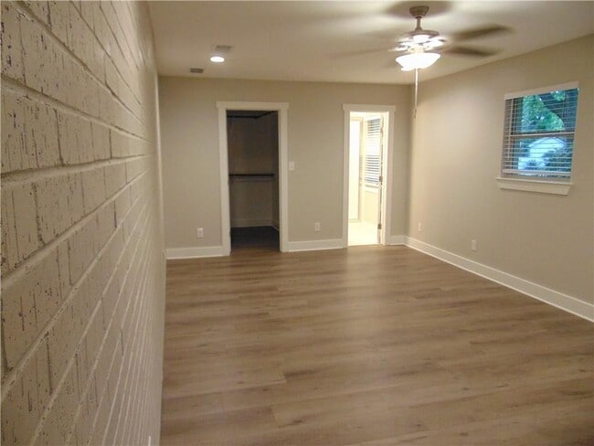 Building Photo - 3904 Bailey Lane