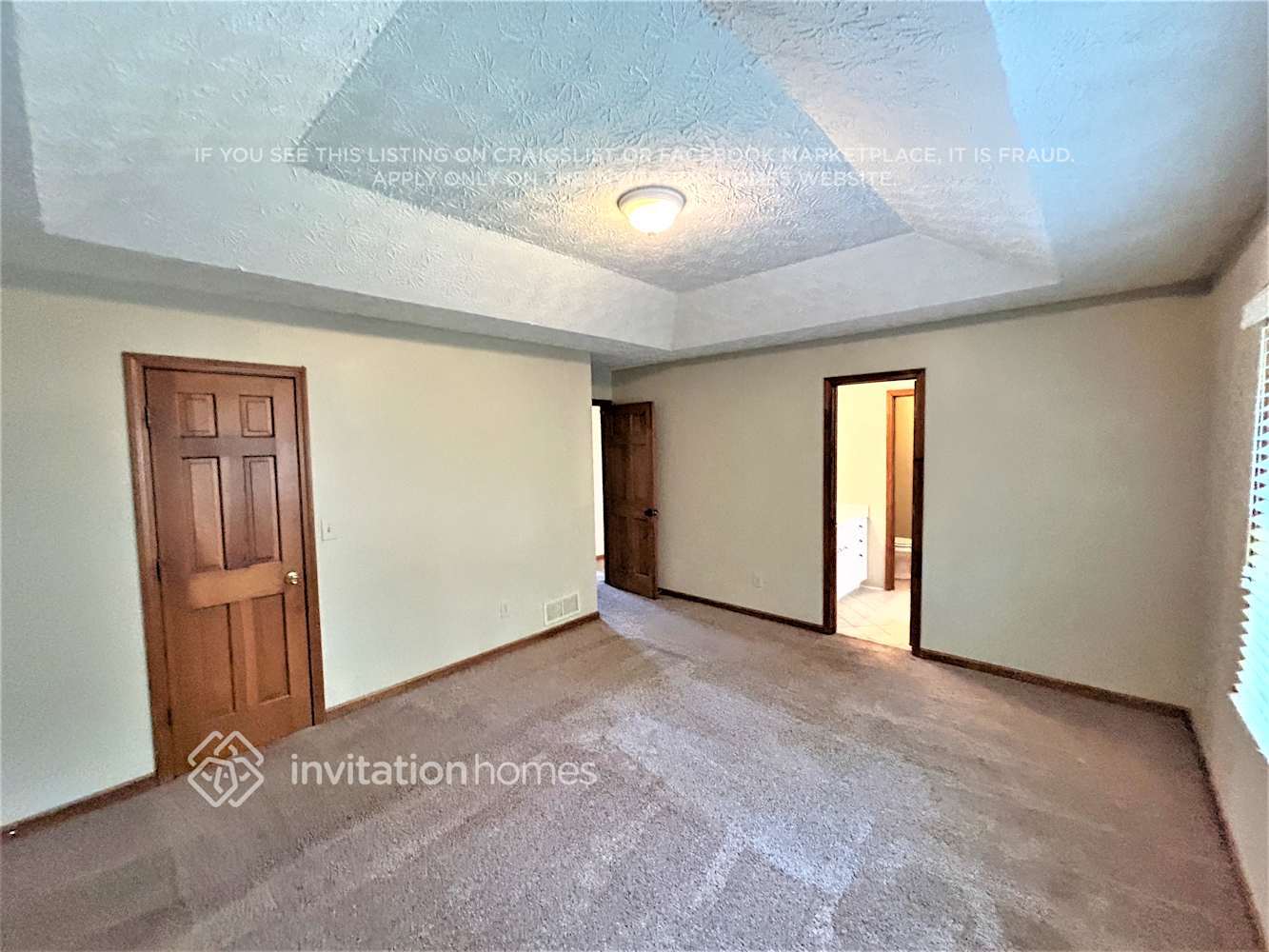 Building Photo - 2252 Chateau Dr