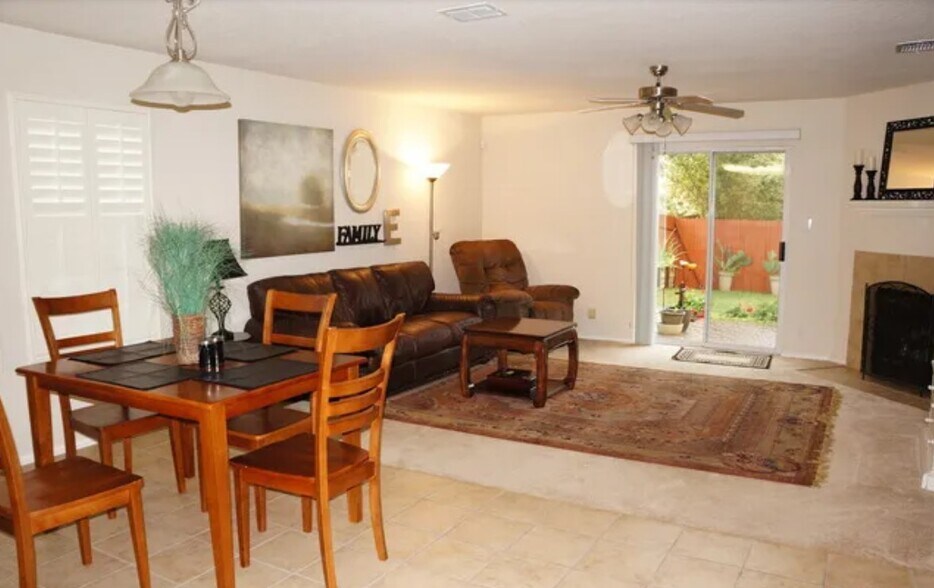 Building Photo - 26703 Redstone Hl