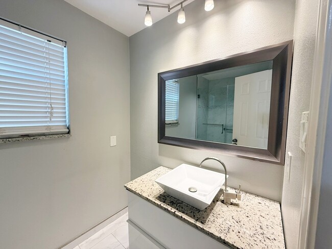 Building Photo - 3610 Maple Pass Ct