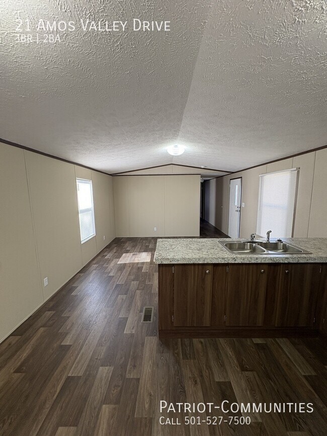 Building Photo - 21 Amos Valley Dr