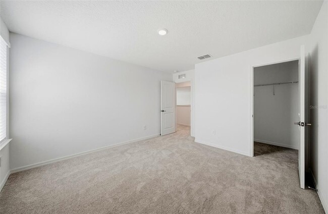 Building Photo - 9820 Feaster Dr